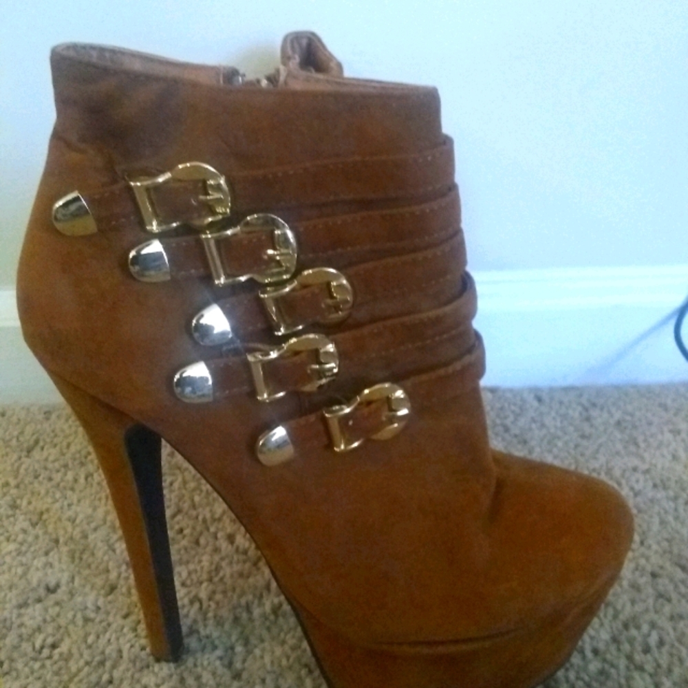 Ankle Boots/ Booties
